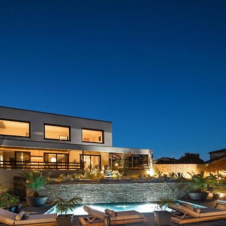 Villa Merapi Sveti Lovreč Pazenatički Eksteriør billede
