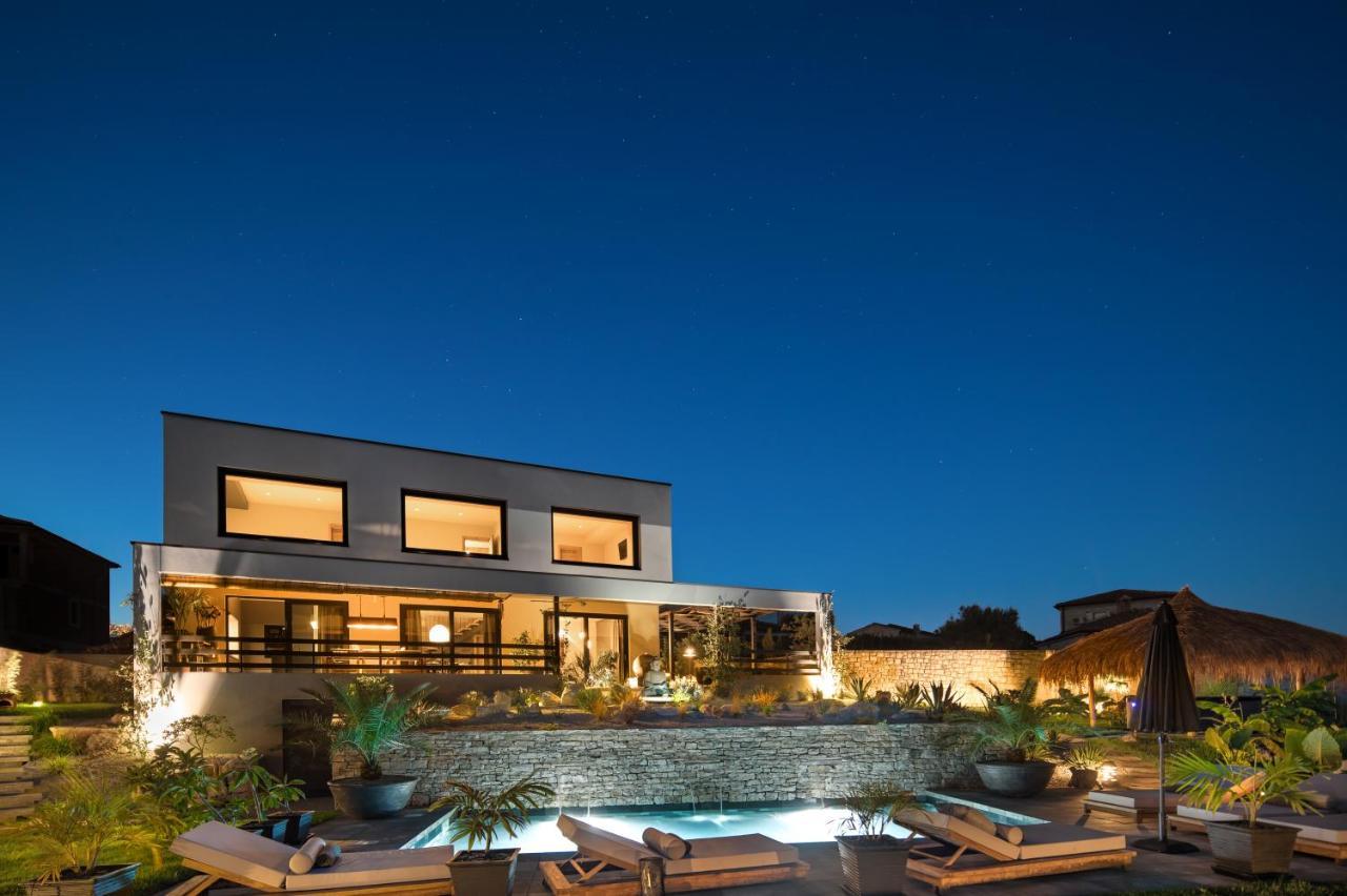 Villa Merapi Sveti Lovreč Pazenatički Eksteriør billede