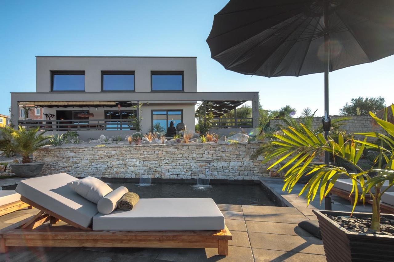 Villa Merapi Sveti Lovreč Pazenatički Eksteriør billede